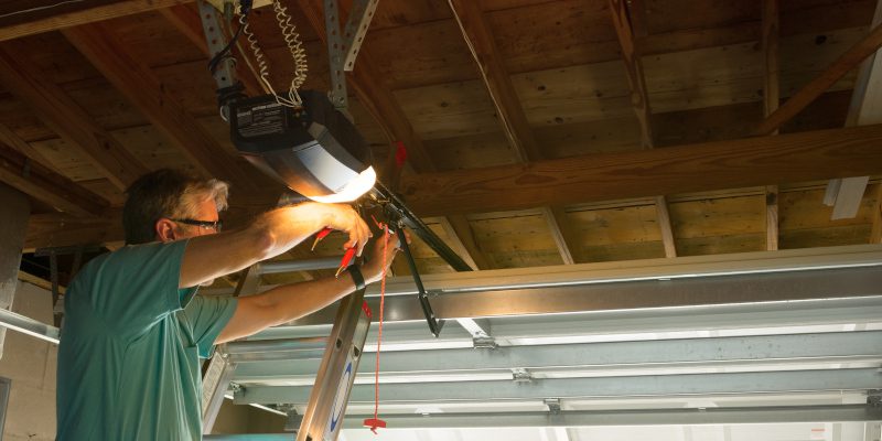 Why You Shouldn’t Try Garage Door Repair on Your Own