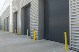 4 Reasons to Schedule a Commercial Garage Door Repair